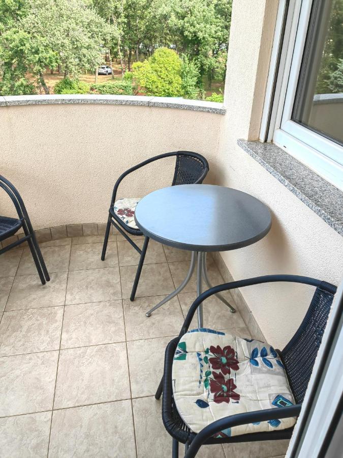 Sea View Apartment & Studio Apartment Bruno Umag Exterior photo